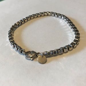 AUTHENTIC TIFFANY & CO SILVER VENETIAN BOX LINK